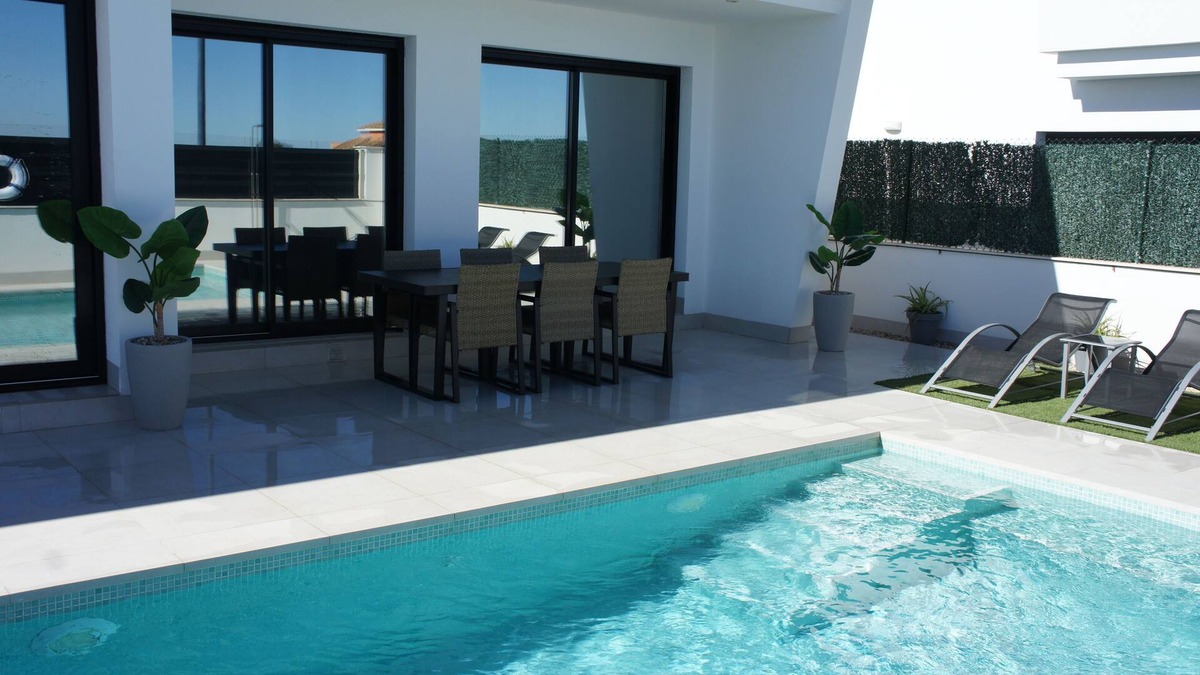 Roda Villa | Peaceful villa in sunny Murcia with an outdoor swimming pool