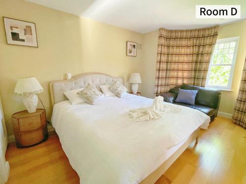 Blackrock House | Peaceful Villa with Garden&Creek - Cozy room with private bathroom
