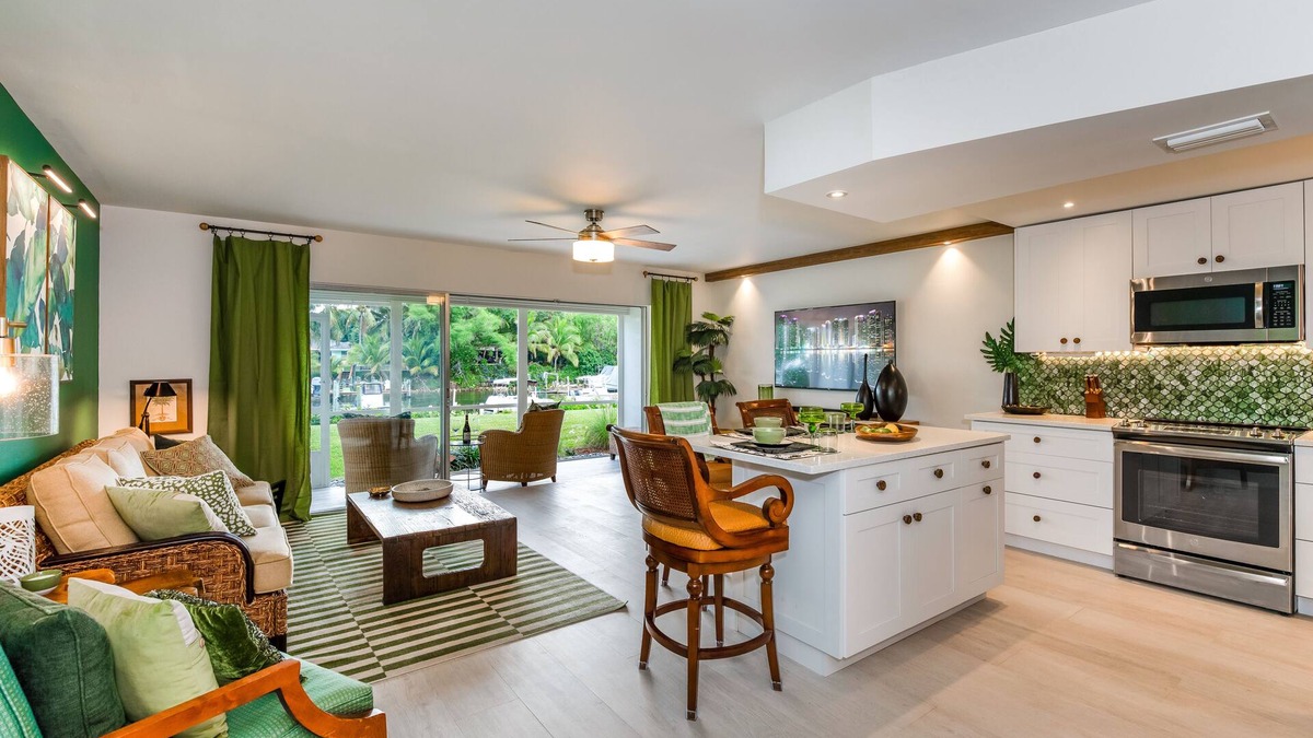 Florida North Atlantic Coast Condo | Peaceful Waterfront condominium "The Palms" 100% Newley remodeled