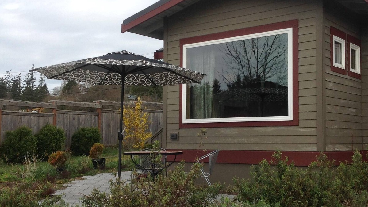 Friday Harbor Cottage | Peaceful waterfront cottage, close to town!