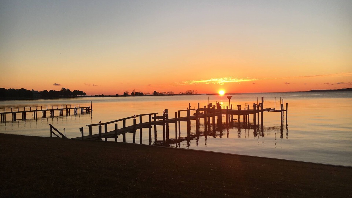 Kinsale House | Peaceful Waterfront Cottage in Kinsale, VA