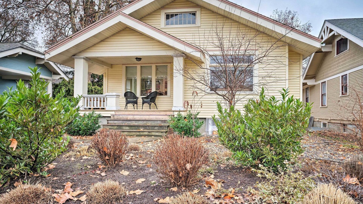 Walla Walla House | Peaceful Wine Country Getaway - Walk to Downtown!