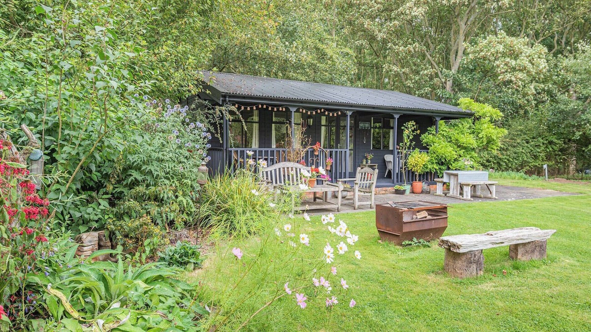 Cornisholme Cottage | Peaceful Woodland Lodge
