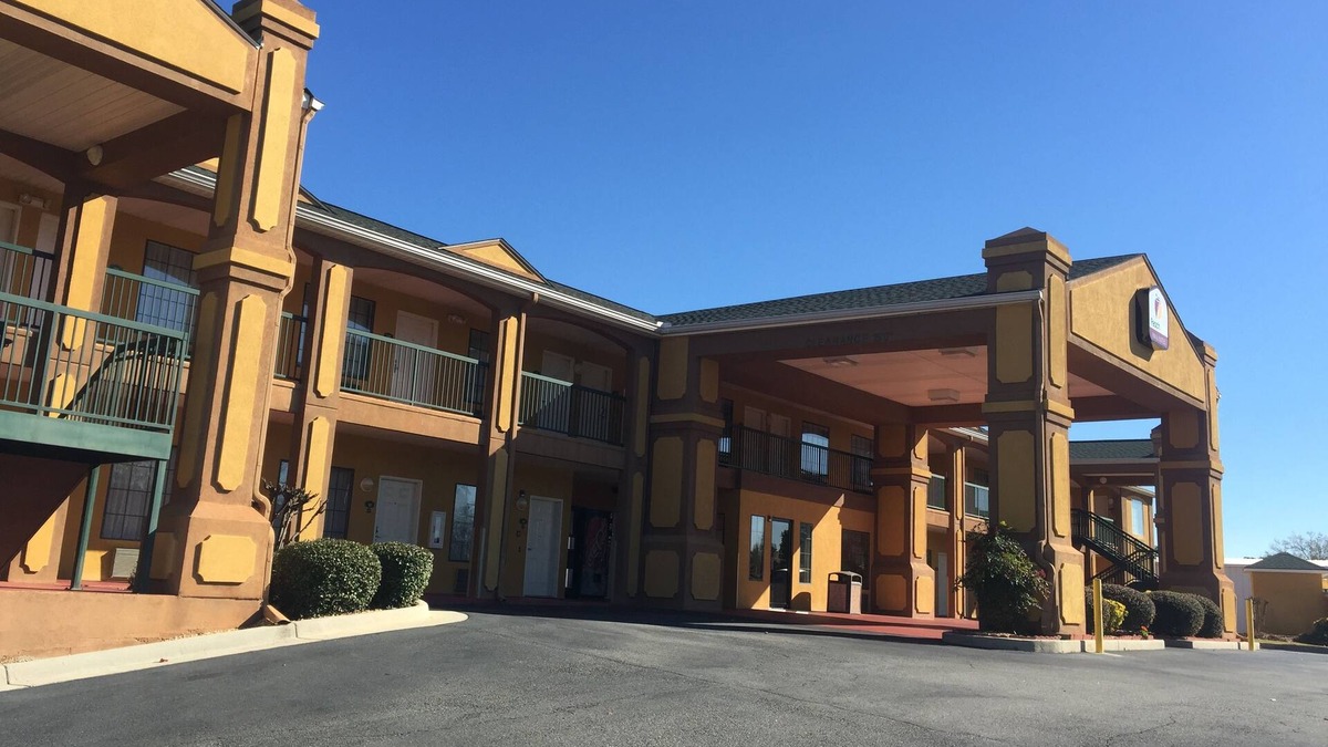 Hawkinsville Hotel | Peach State Inn & Suites