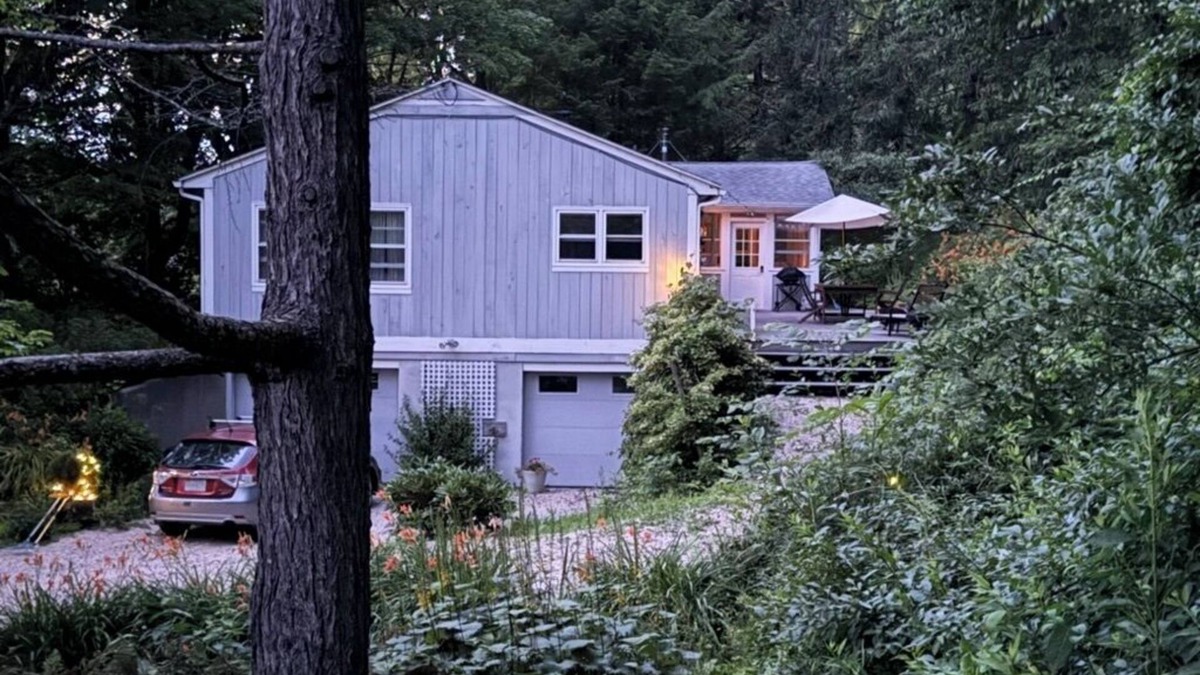 Pine Plains House | Peacock Garden Cottage, A Unique Upstate Find