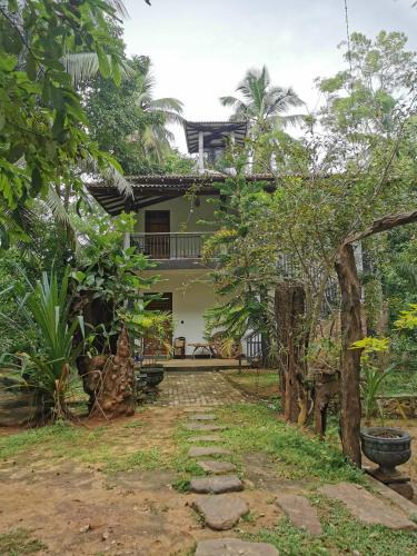 Sevanagala Cabin | Peacock Riverside Eco Lodge