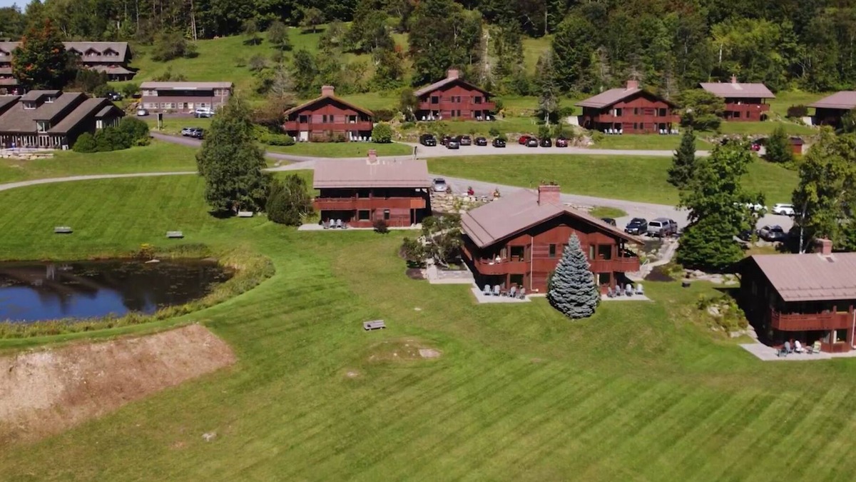 Moscow Condo | Peak Foliage - Trapp Guest House. Unbelievable Views! Sat-Sat weekly discounts