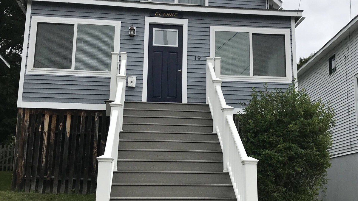 Peaks Island Cottage | Peaks Island Cottage with beautiful view of Whitehead passage