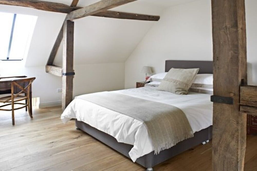 Thatcham Cottage | Pear Tree Cottage, Manor Farm Courtyard Cottages