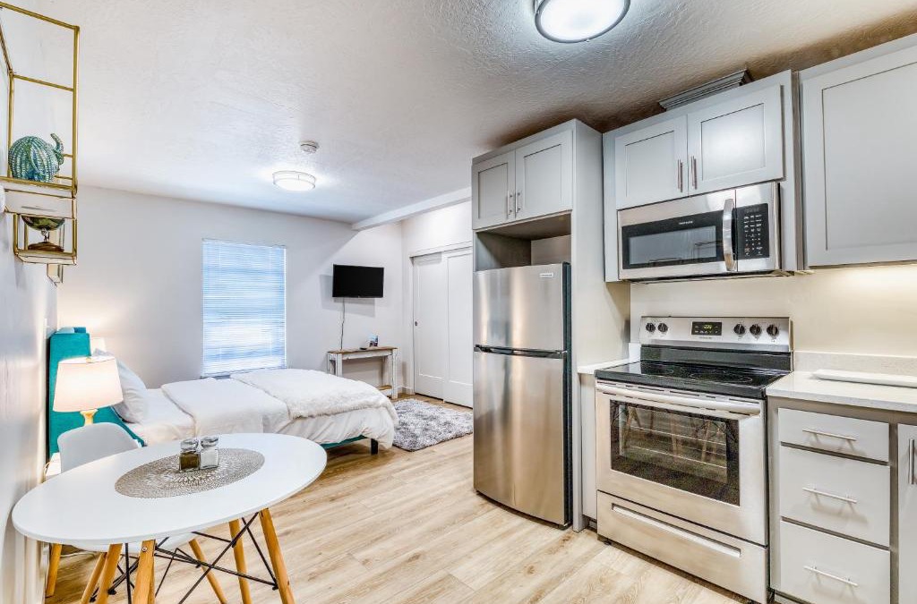 Eugene Hotel | Pearl Street Studio