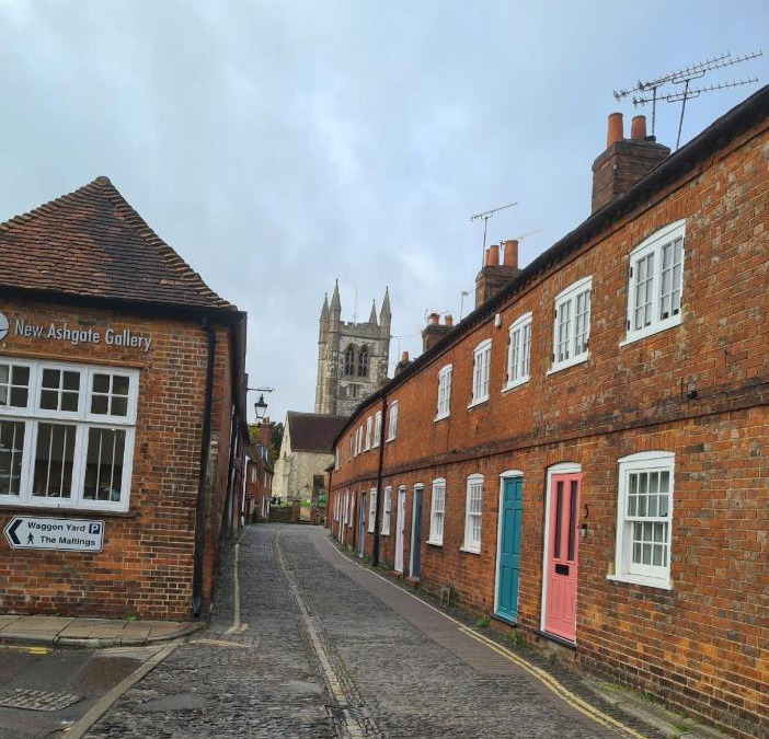 Farnham House | Pearls Cottage