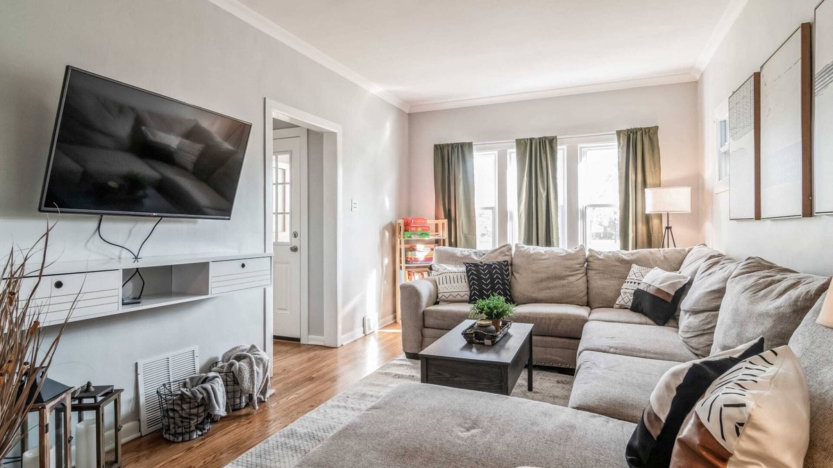Forest Park House | Pearly Gates | 3 Bed | Sleeps 5 | w/2-Car Garage