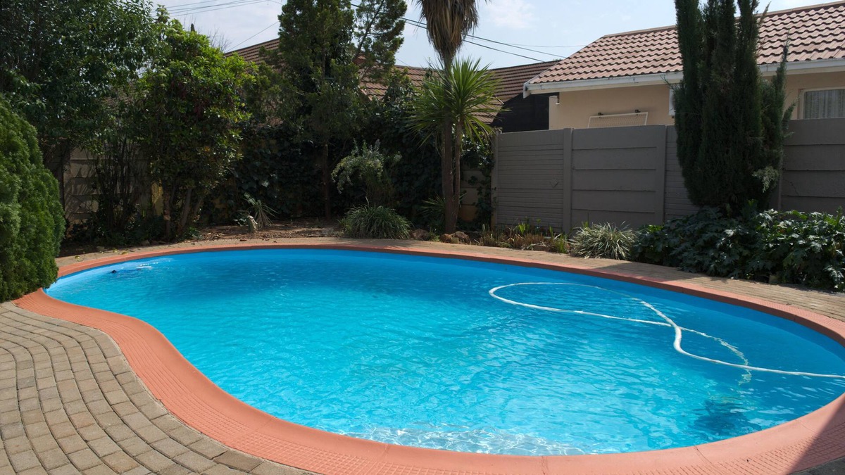 Fichardt Park House | Pebble Fountain Guesthouse