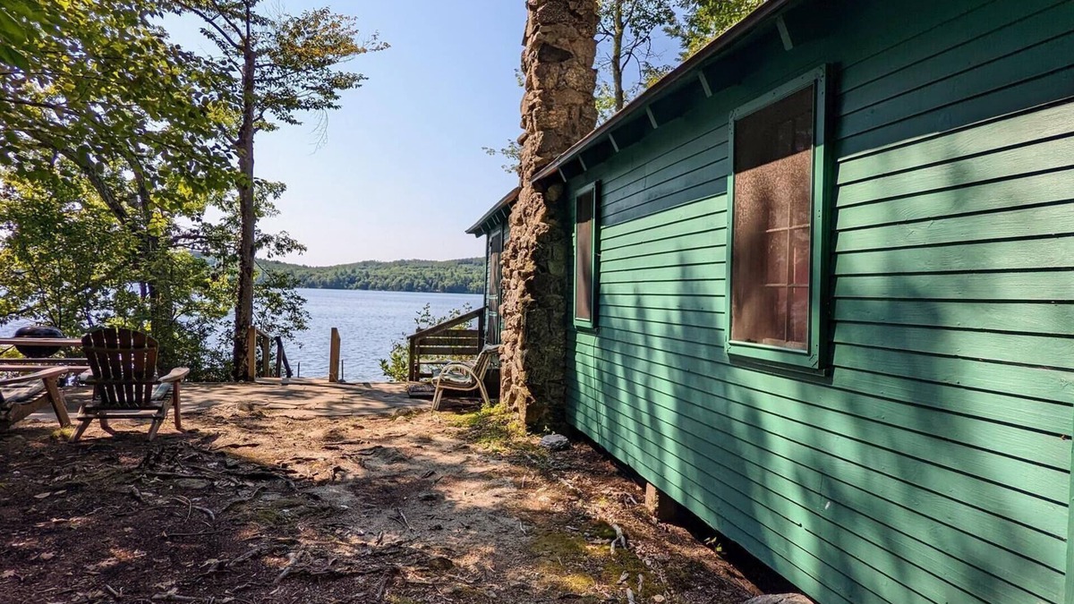 Laconia Cabin | Pebbles Cottage on Lake Winnisquam