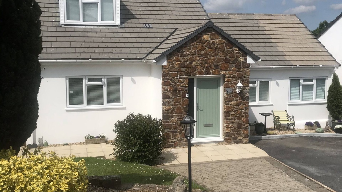 Kilgetty Apartment | Pebbles garden apartment in Saundersfoot