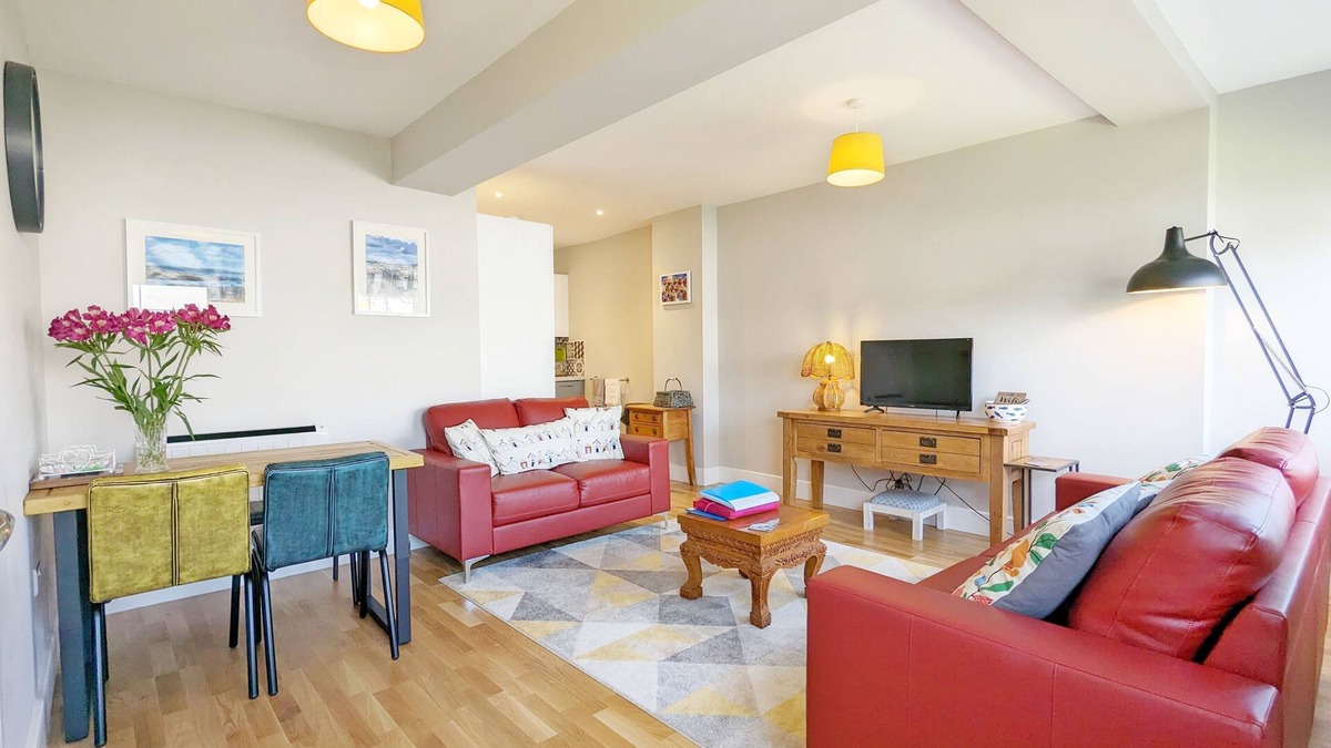 East Wittering Cottage | Pebblestone - a flat that sleeps 4 guests in 2 bedrooms