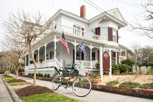 Morehead City Bed & Breakfast | Pecan Tree Inn