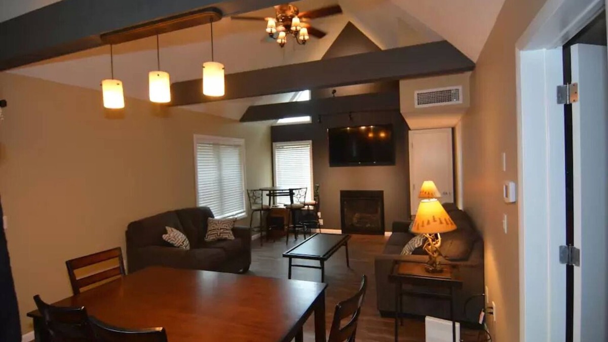 Clymer Condo | Peek' n Peak, Camelot Loft Condo, Clymer, NY, 250 Yards to Chair 8, Sleeps 14