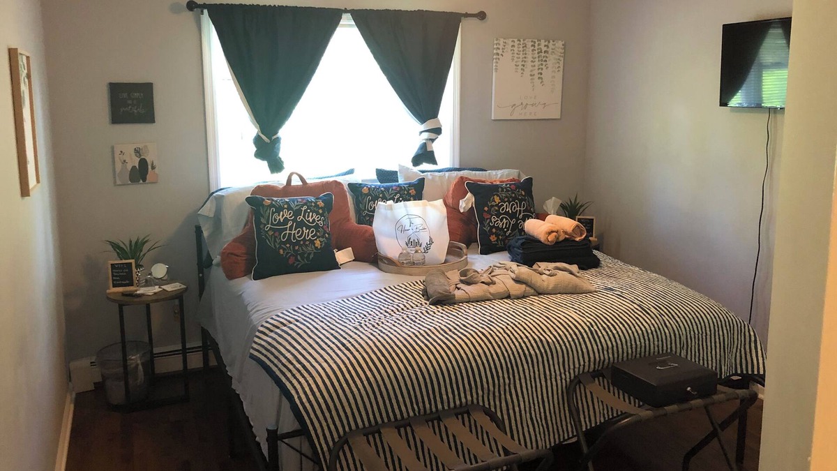 Peekskill House | Peekskill 100%Walkable NYC 50mins Car & Train West Point 15mins RT6 9 202 2mins
