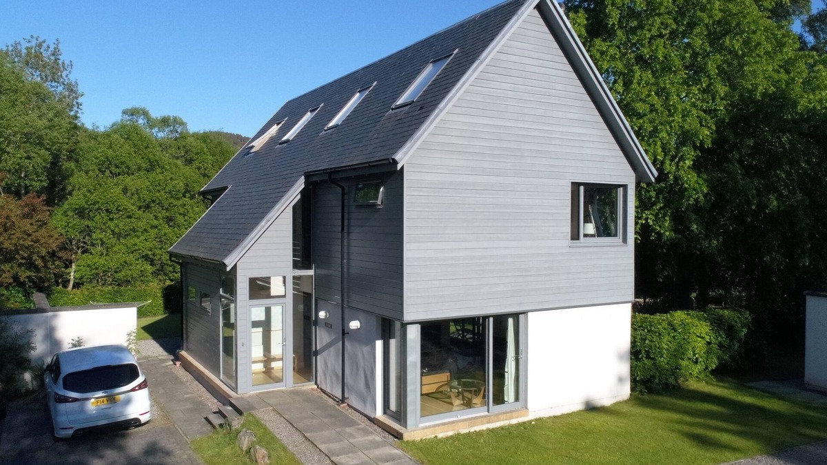 Marybank House | Peffer Lodge, Strathpeffer, Scottish Highlands