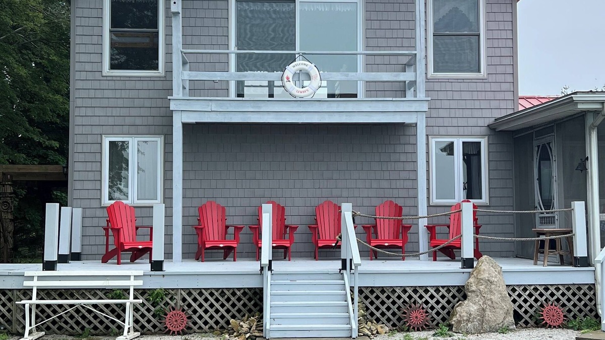 Kingsville Cottage | Pelee Northshore Inn
