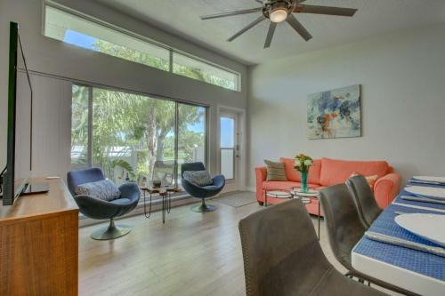 Sarasota House | Pelican Gardens Villa