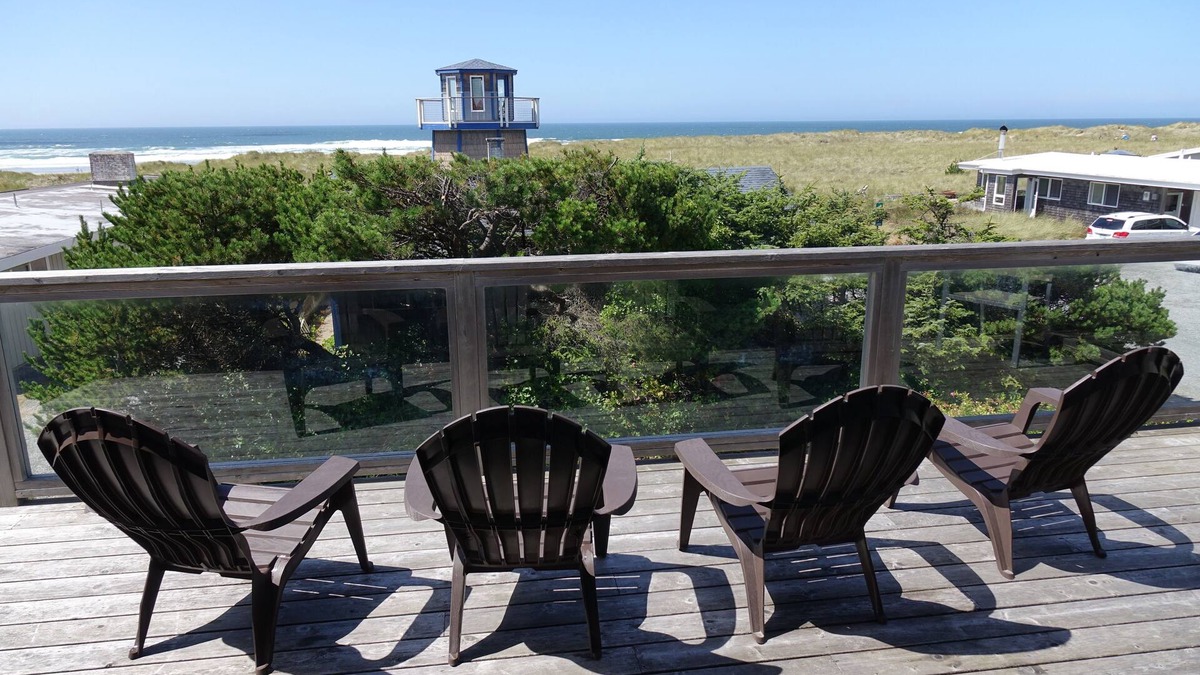 Manzanita House | Pelican Point: Spacious Ocean View Home in Manzanita (MCA #200)