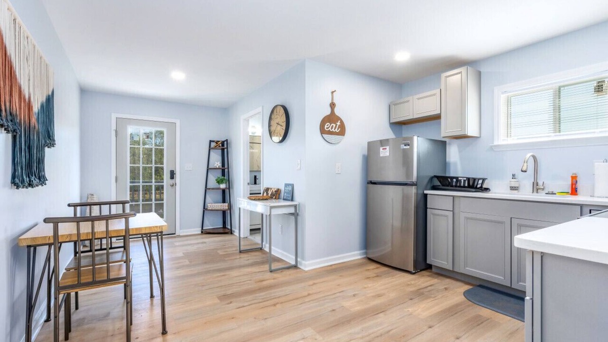 Brownsboro Apartment | Pelican's Nest 1 Bedroom Apt with Lake Access