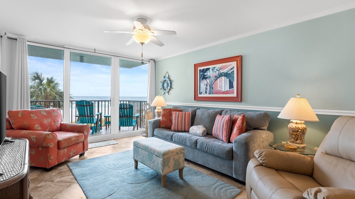Gulf Lagoon Beach Condo | Pelican Walk 209 - Beach Front Coastal Condo!