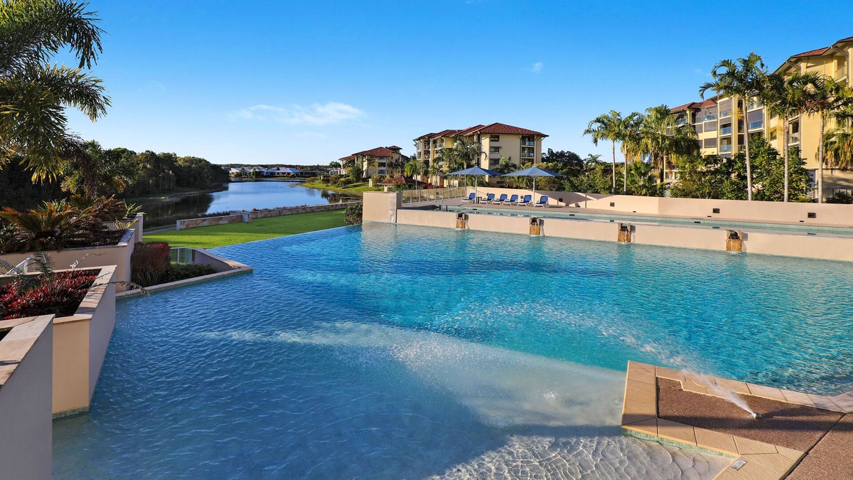 Pelican Waters Hotel | Pelican Waters Resort