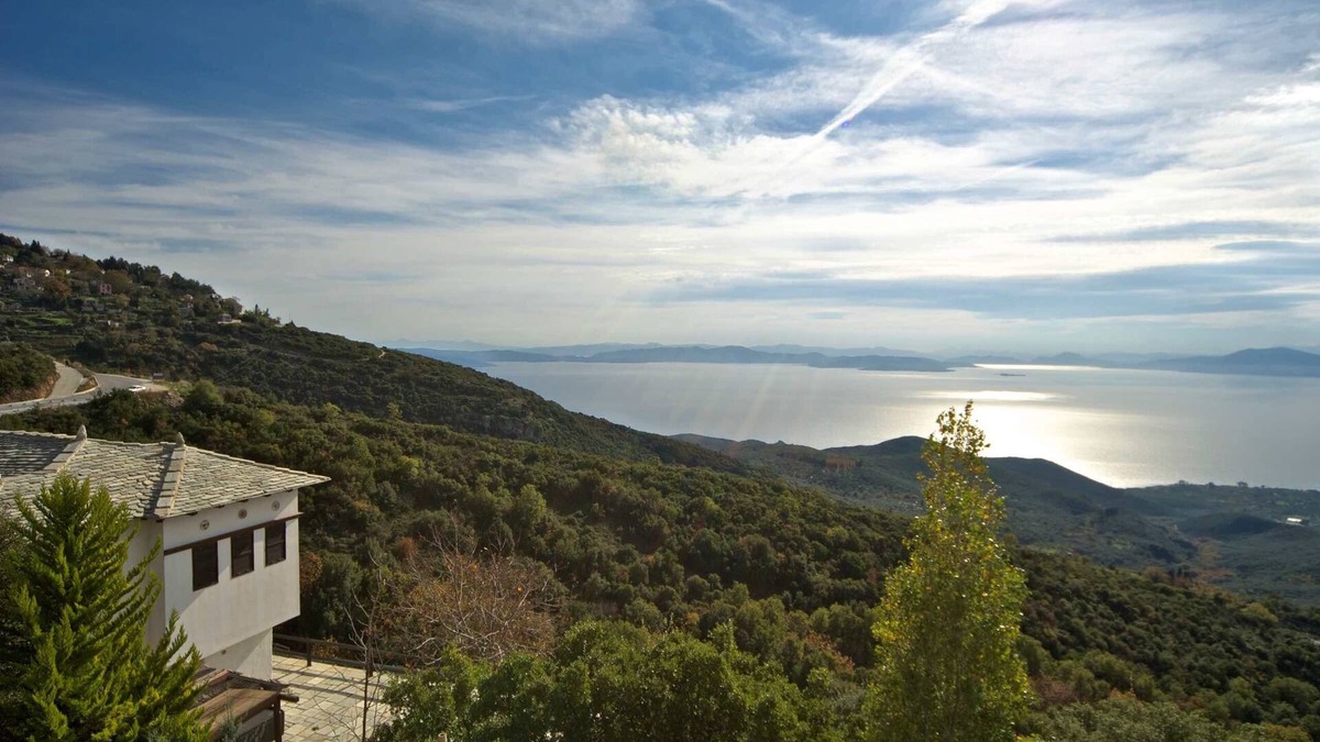 Agios Vlassios Villa | PELION HOMES | Villa SELINI large traditional villa w/pool & breathtaking view