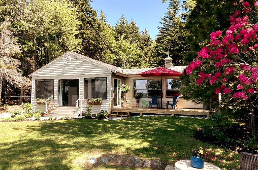 New Harbor House | Pemaquid Trail Cottage