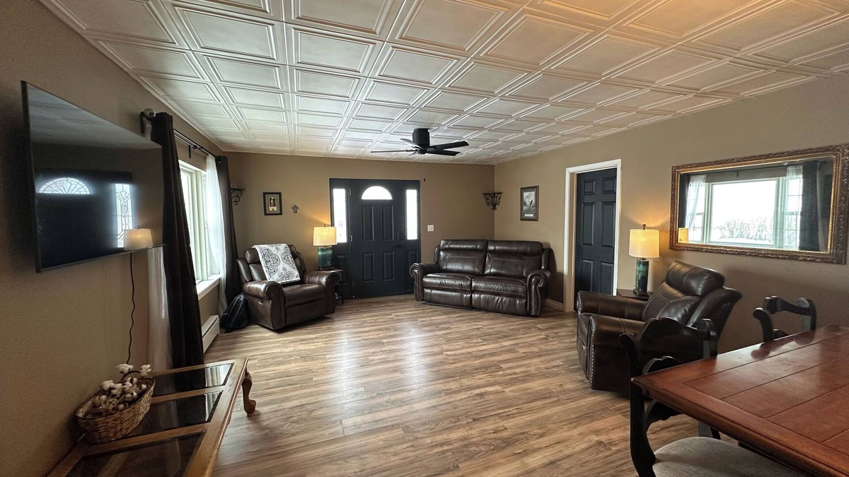Bynum House | Pendroy Cottage: 1+ hour to Glacier National Park