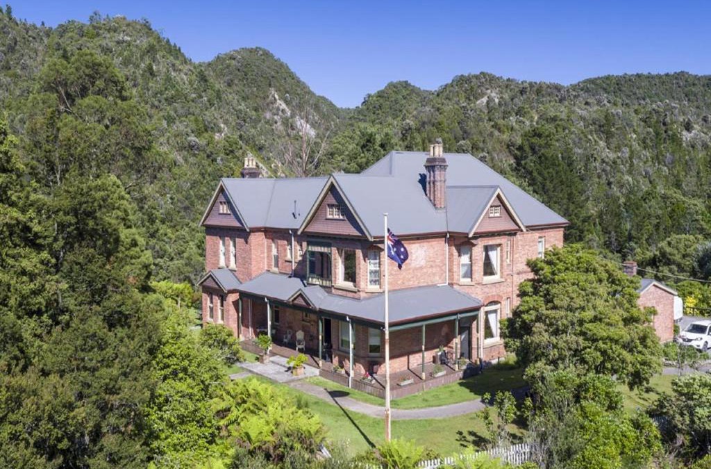 Queenstown Bed & Breakfast | Penghana Bed and Breakfast