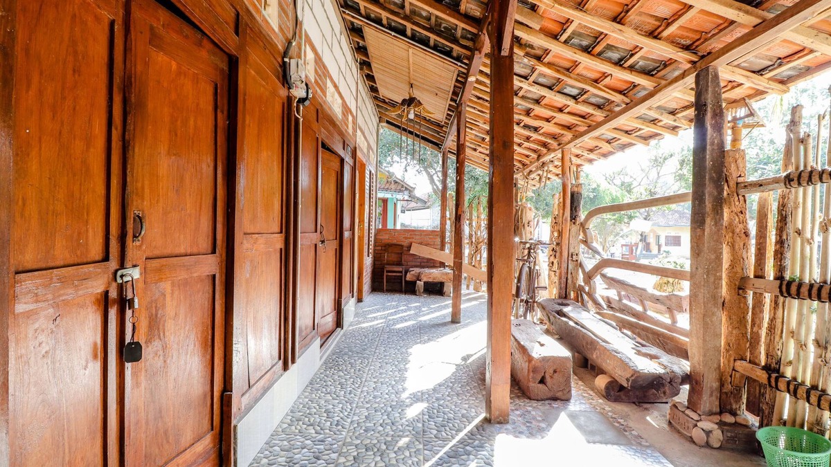 Wonosari House | Penginapan Joko Samudro