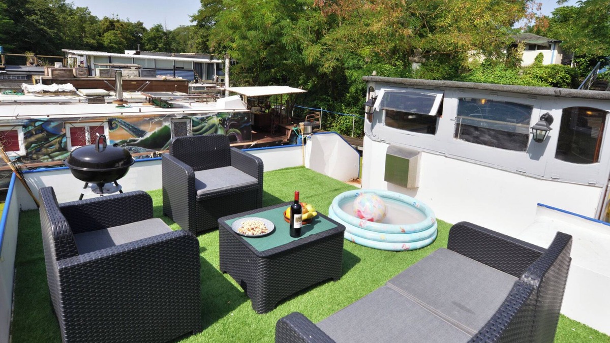 Vigneux-sur-Seine Boat Rental | Peniche Refuge Seine