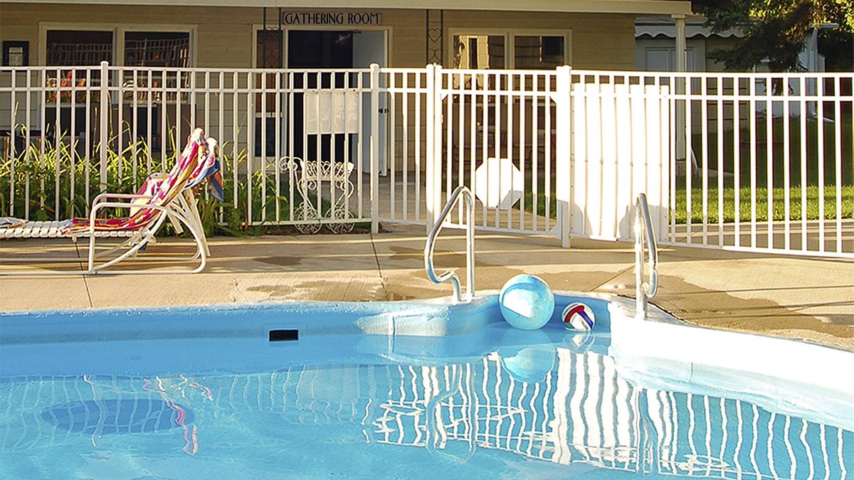 Fish Creek Hotel | Peninsula Park-View Resort