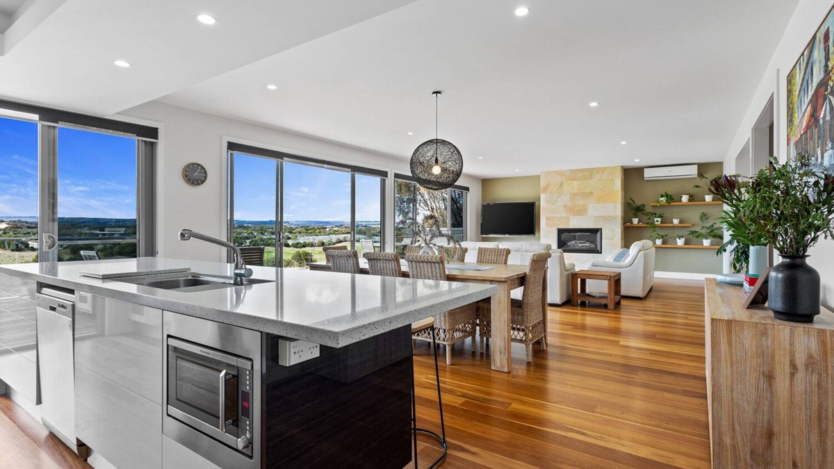 Fingal House | Peninsula View House by Ready Set Stay