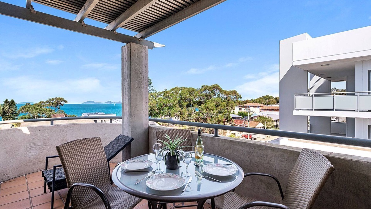 Soldiers Point Apartment | Peninsula Waters - close to the beach and Soldiers Point Marina