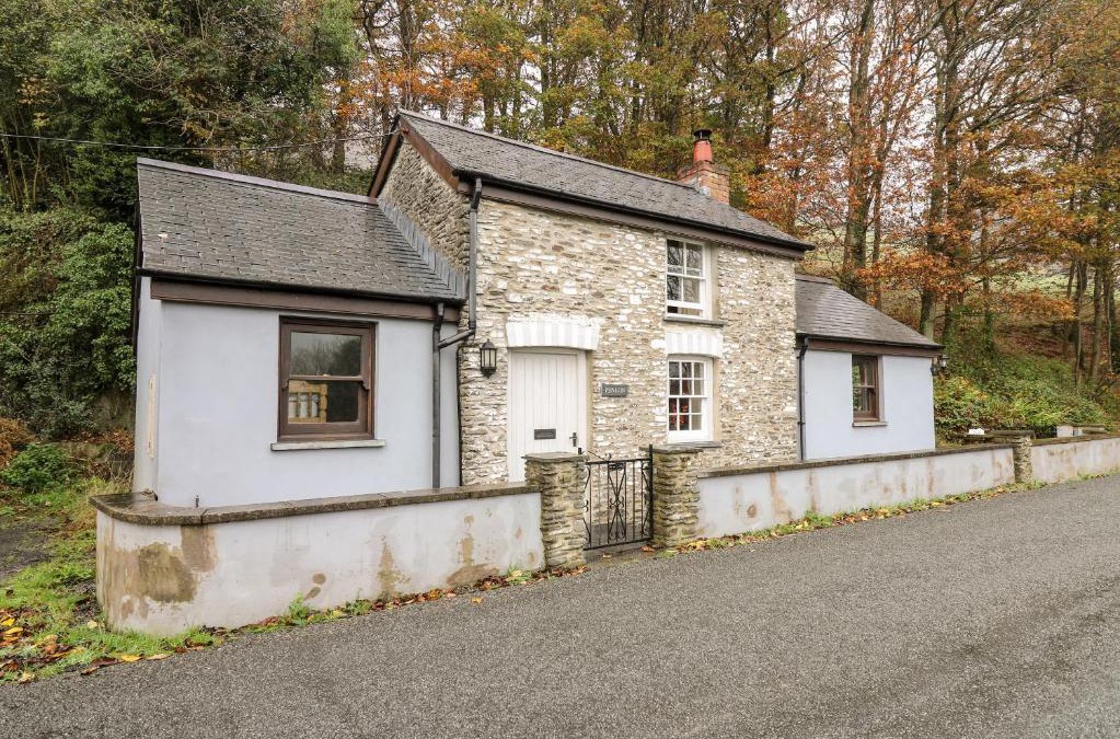 Capel Bangor House | Penlon