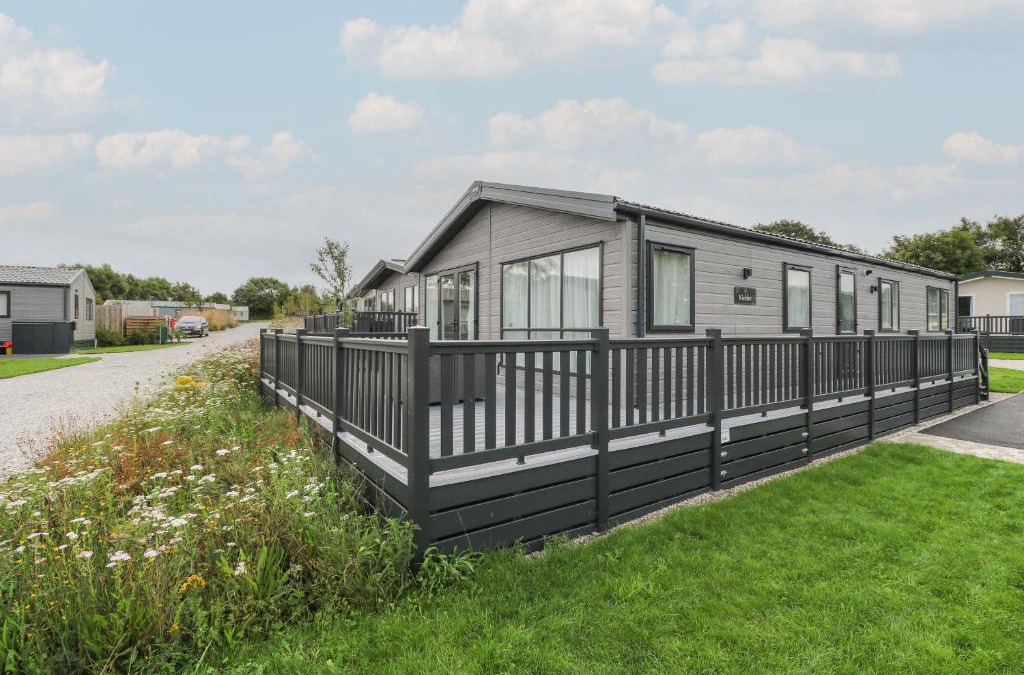 Fowey House | Penmarlam Lodge Retreat 12