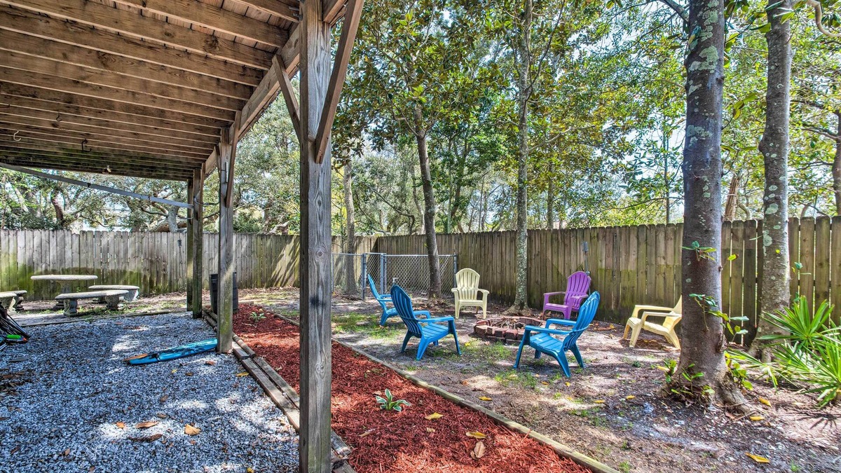 Ono Island House | Pensacola Home ~ 3 Mi to Perdido Key Beach!
