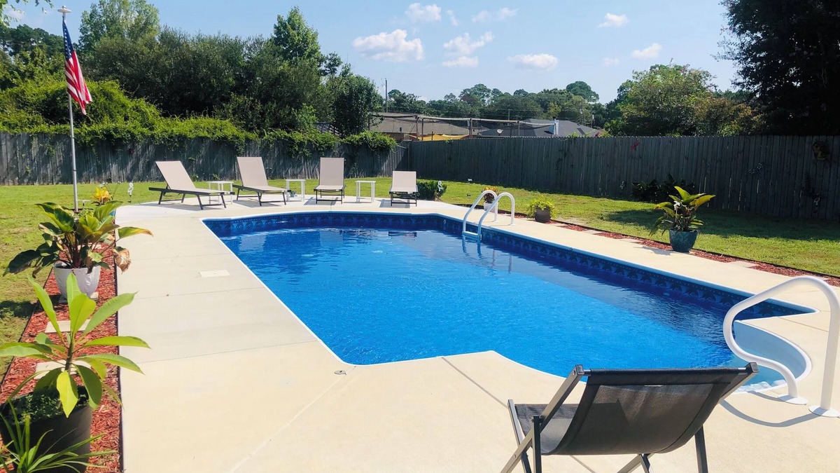 Pensacola House | Pensacola's TurtleTime Pool Pad!