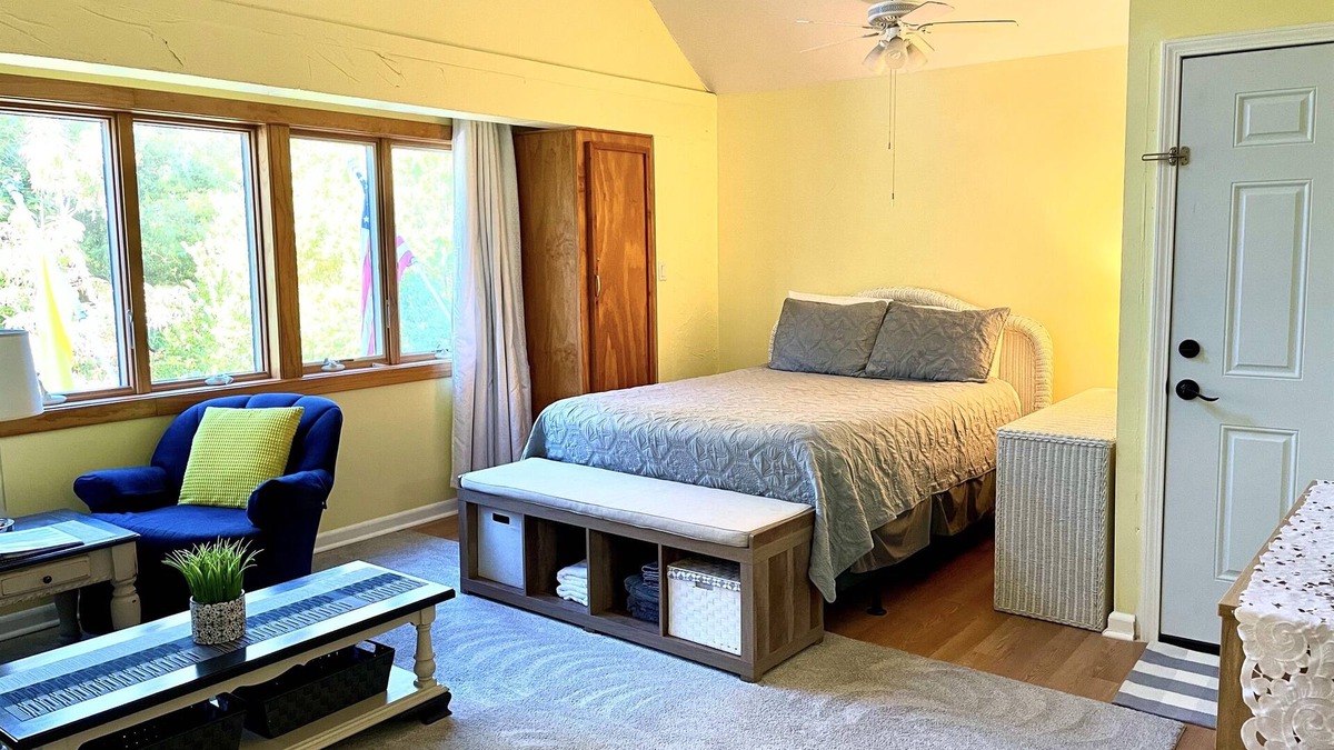 North Northwest Pensacola Apartment | Pensacola Studio Apt near UWF Beaches & Downtown