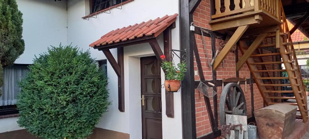 Flechtingen Apartment | Pension "Am Park" - Hofappartements