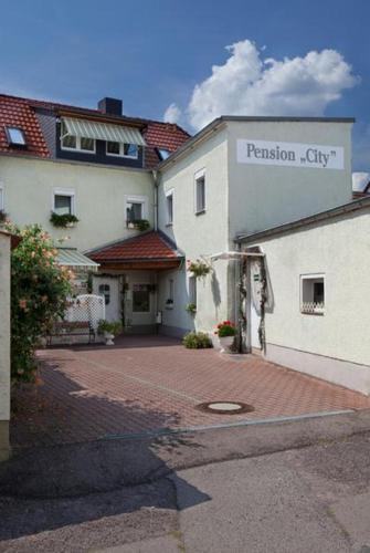 Oschatz House | Pension "City"
