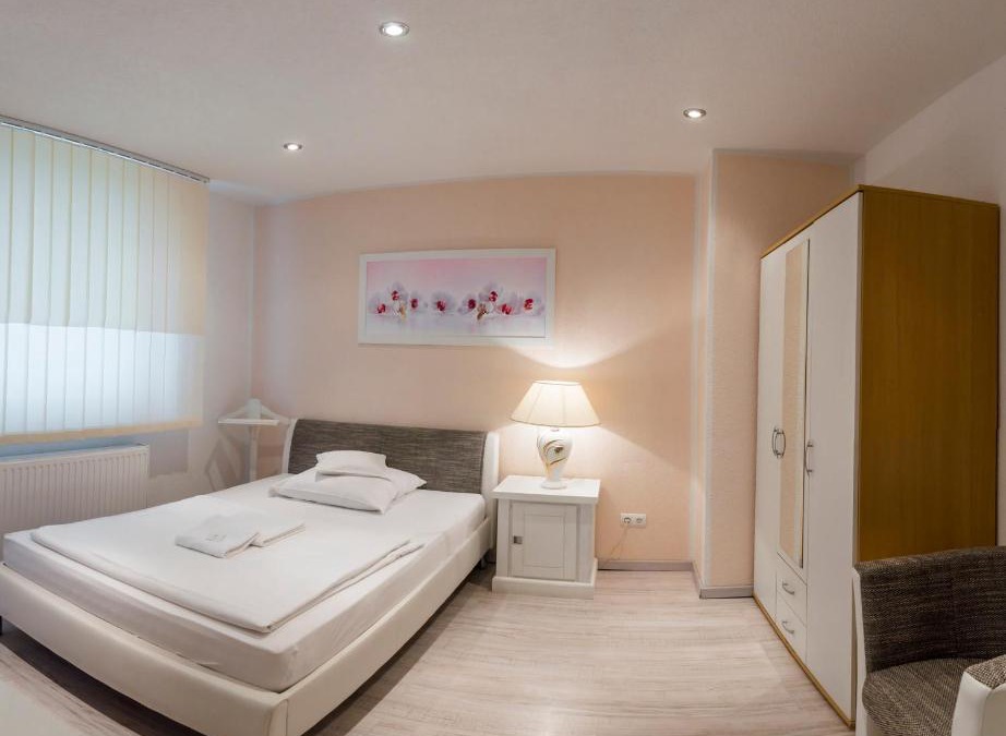 Wuelfel House | Pension Donau