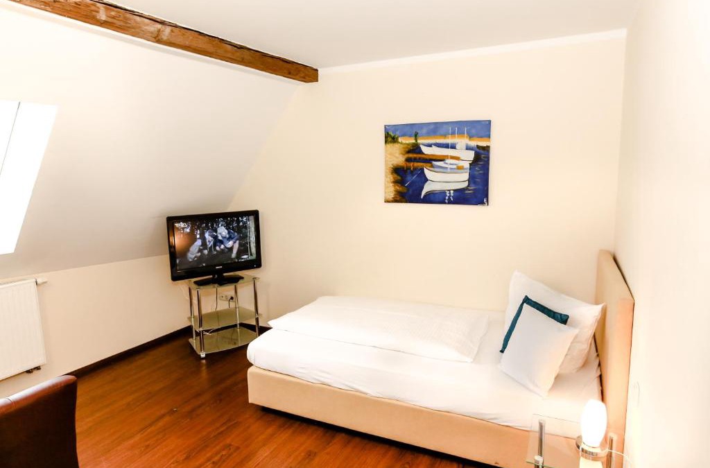 Monheim Bed & Breakfast | Pension Ferber