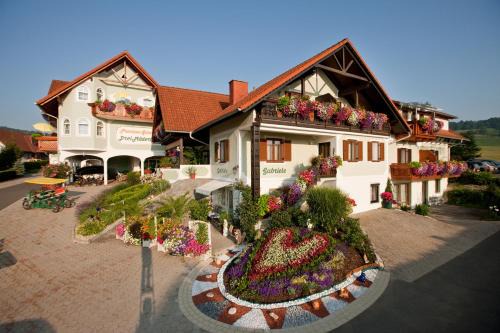 Unterlamm House | Pension Gabriele