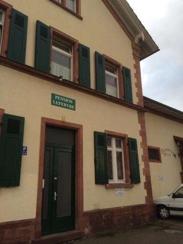 Weil am Rhein House | Pension Lefebvre